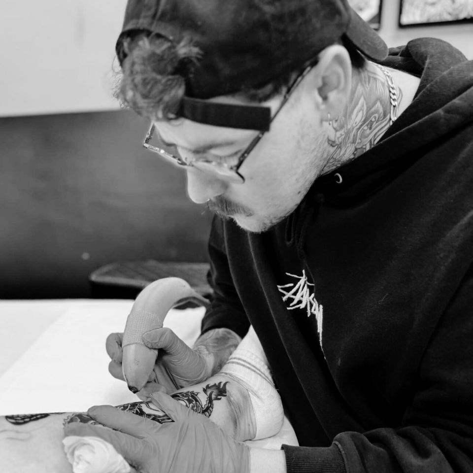 Elliott Spencer Tattoo Artist